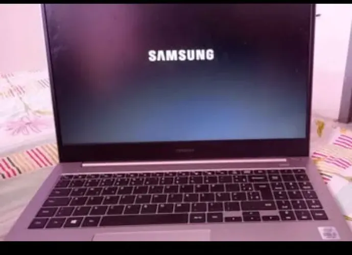 Notebook Samsung Book E30 Intel Core i3