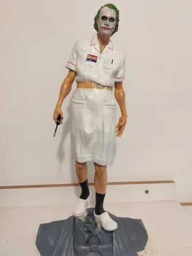 Action Figure Coringa Dentista - Colecionável