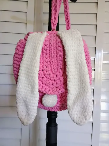 Mochila de Crochê Coelhinha - Rosa