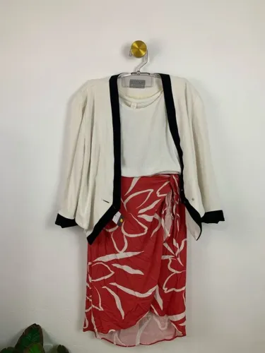 saia floral transpassada