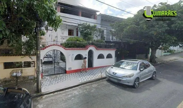 Casa com 4 quatros à venda, 300 m² por R$ 950.000 - Monte Serrat - Salvador/BA
