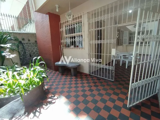 Ipanema | Casa 4 quartos, sendo 2 suites