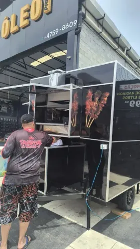 Fabricação de trailer 2x1,50 e reforma serviços básicos de serralheria