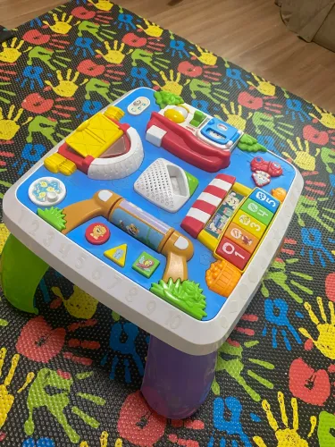 Mesa de atividades Fisher Price