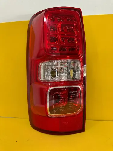 Lanterna traseira s10