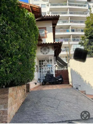 Casa em Condomínio Santa Rosa 3 Quartos com Suíte