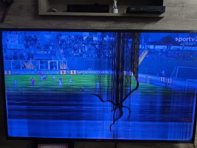  TV Samsung UN49MU6100G - Display Quebrado - Para aproveitar peças.