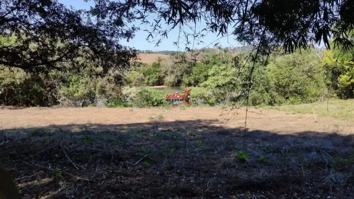 Chácara de 1.000m² a venda na Rodovia MG-262