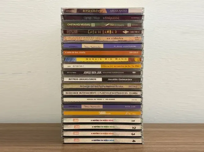 Pacote com 20 CDs de Música Brasileira