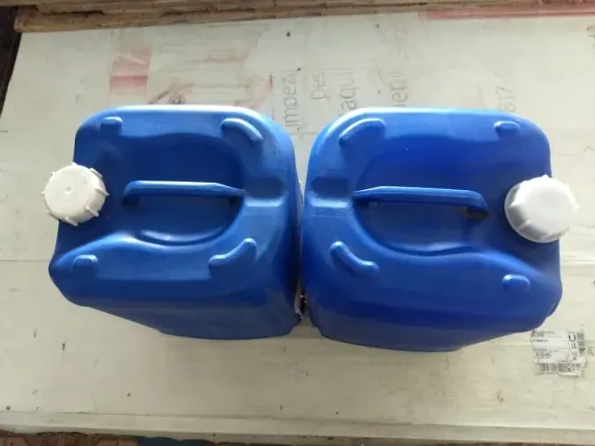 Bombonas de 25 litros azul