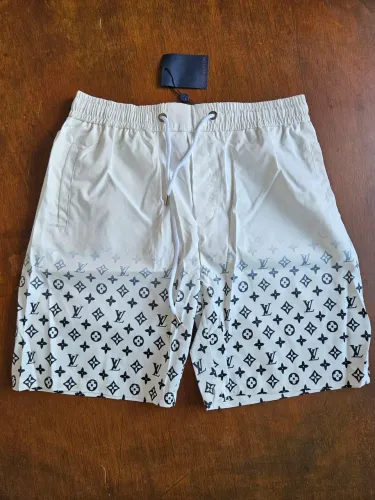 Bermuda Louis Vuitton 