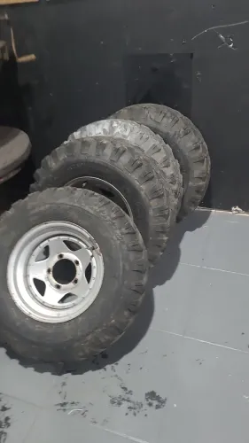 Rodas Mangels e pneus 5x139, Willys