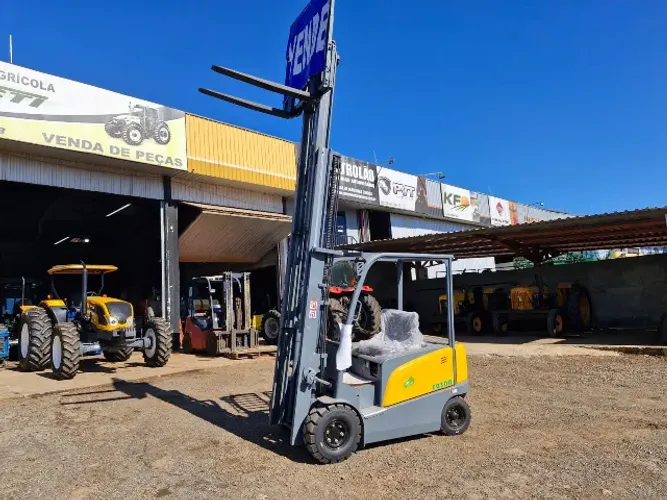 Empilhadeira Eletrica XILIN FB30R ano 2025 nova torre triplex