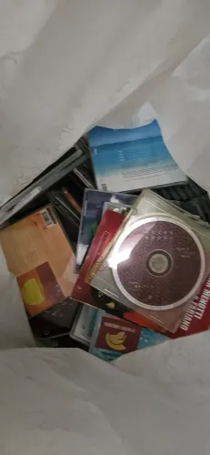 Saco cheio de CDs (mais de 3kg de CD)