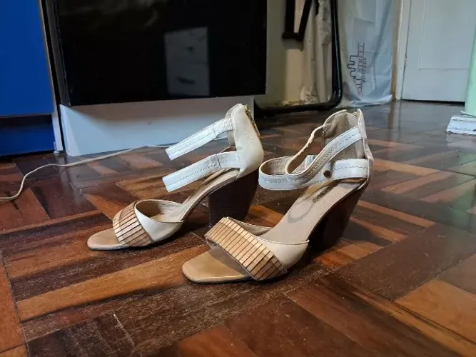 sapato feminino bege tam. 37