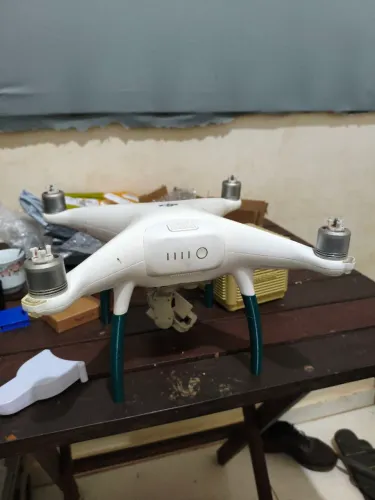 Phantom 4 conserto ou peças ,