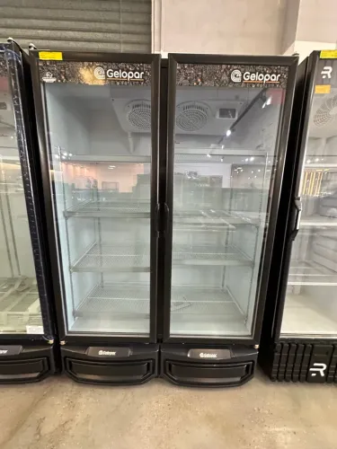 Cervejeira 2 portas 950 litros Gelopar