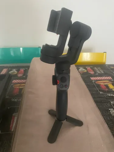 Gimbal estabilizador para celular 