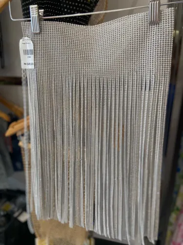 Saia de strass prateada - arrasa no look!