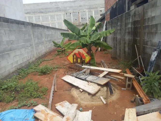 Terreno Murado, Plano, Meio Lote - À Venda no São Gonçalo, Taubaté-SP!