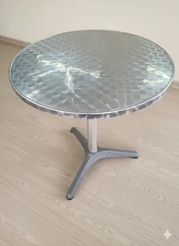 Desapego MESA ALUMÍNIO! ENTREGO RÁPIDO 