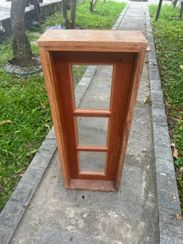 Seteira/ igrejinha de Madeira maciça nova 0,80cm
