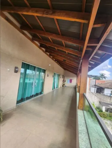 Imóvel com casa ampla e terreno com barracão e loja em Campo Largo Pr 