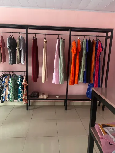 Desapegando de móveis de loja 