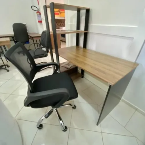 Cadeira para Escritório com Rodízios