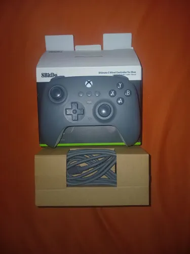 Controle XBOX 8BitDo novo