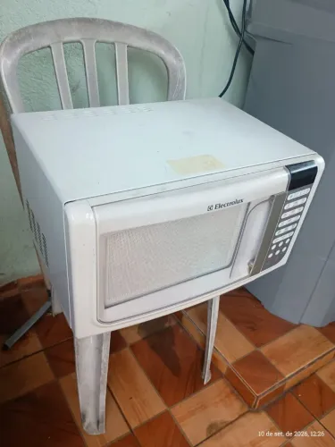 Microondas Eletrolux 23 Litros