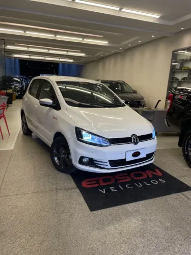 Volkswagen Fox Rock IN RIO 1.6 MI Total Flex 8V 5P 2016