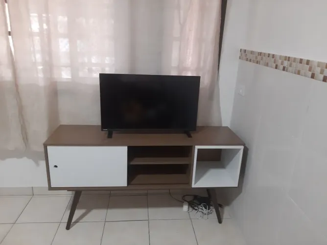 Tv Toshiba 32v35ls smart acompanha rack