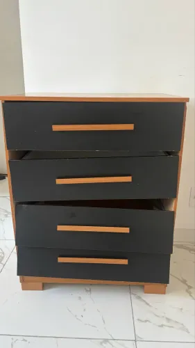 Cômoda Usada