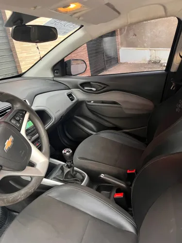 Chevrolet Onix Hatch LT 1.0 8V Flexpower 5P Mec. 2019