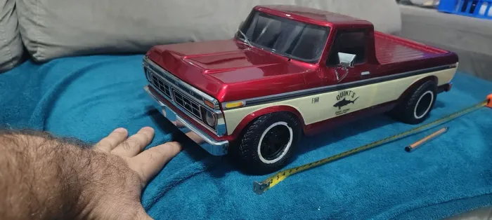 camionete f 150 de enfeite para terminar projeto