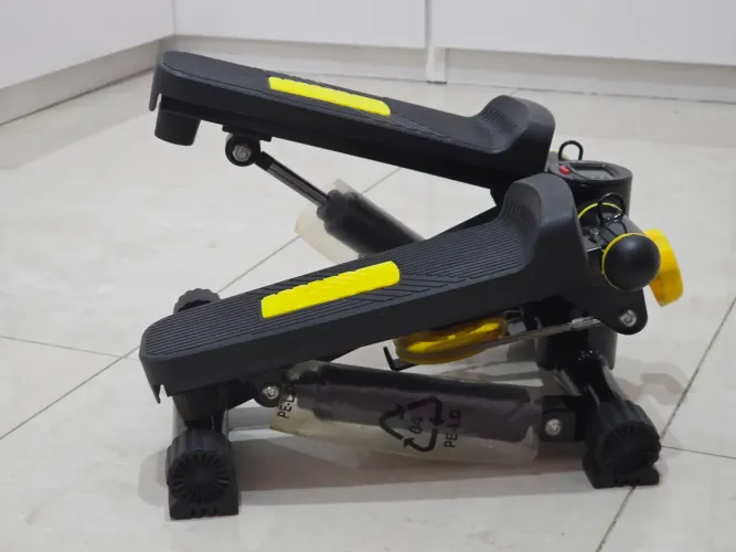 Mini stepper simulador de caminhada para exercícios pernas glúteos seminovo