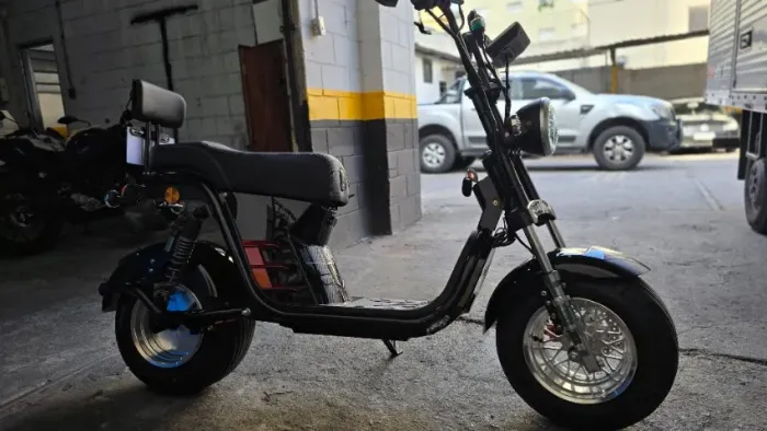 Scooter Elétrica 1000w 60v - Bateria lídio Removível - Semi nova 157km - Sem CNH