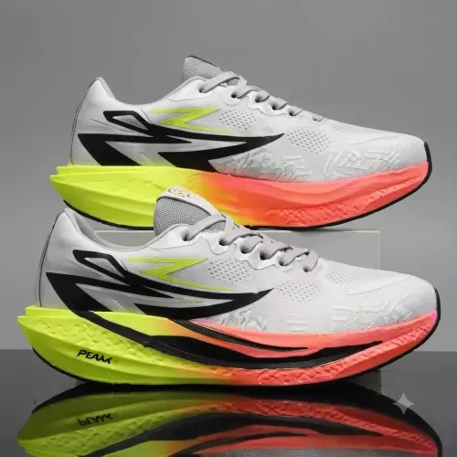 Tênis esportivo para corrida