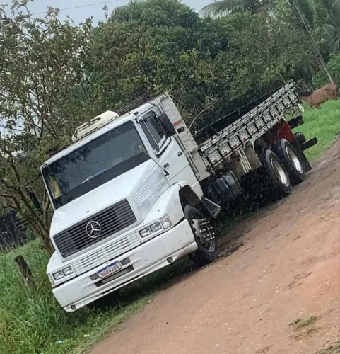 Caminhão 1418. *63 falar com Quinho