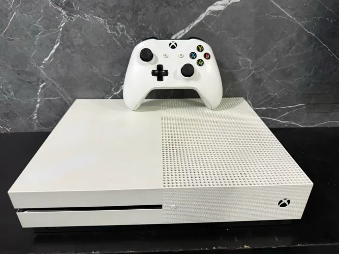 XBox One s 1 terá 