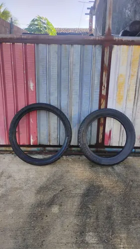 Vende-se Par de pneus usados com câmara Michelin Pop 110