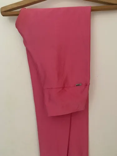 Calça rosa P da marca Live 