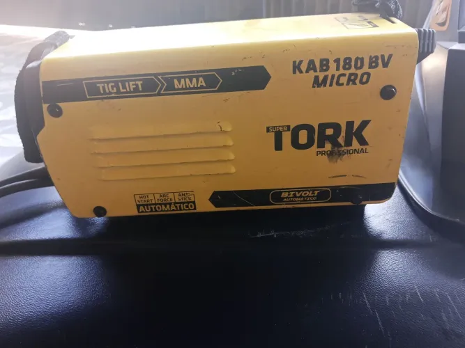 Máquina de solda e inversora Tork