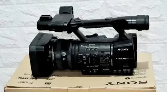 Filmadora Sony HXR NX5N