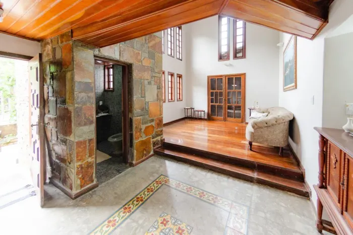 Casa à Venda - Alto Caiçaras, 5 Quartos, 337 m2