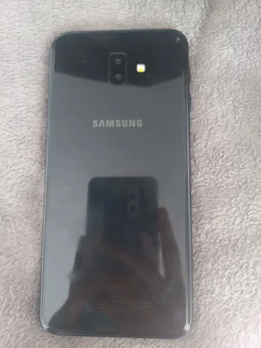 Samsung J6+