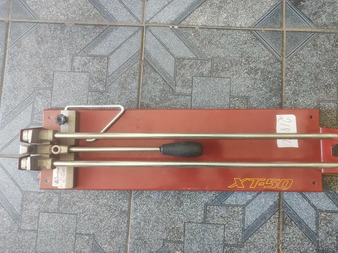 Cortador de cerâmica