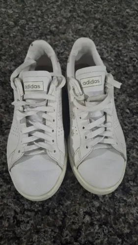 Tenis Adidas Feminino Cor Branca nr. 37
