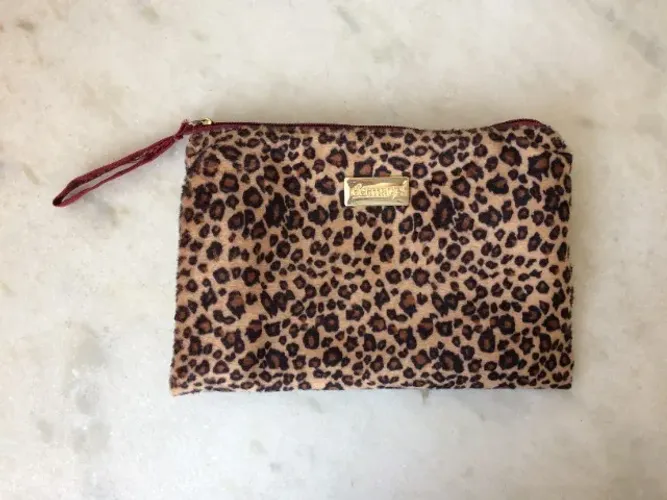 Necessaire oncinha